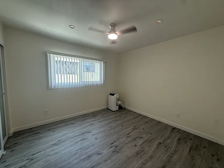 1228 N McCadden Pl #5 — Photo 13