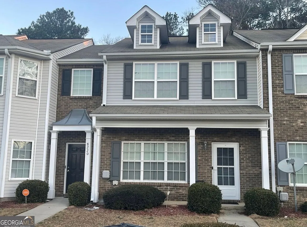 3 bed, 1500 sqft, $1,400 — Photo 1
