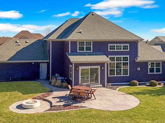 4th image of W79N417 Ridgeway LANE