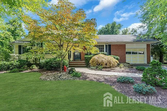 1430 Kearney Dr — Photo 1