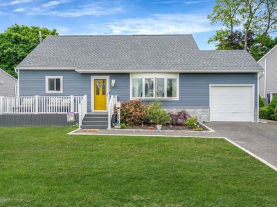 379 Columbus Avenue, West Babylon, NY, 11704