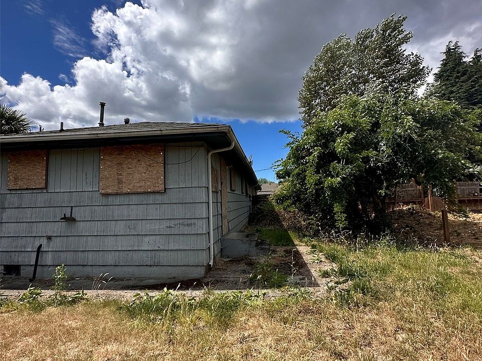 1st image of 10915 58th Street Ct E