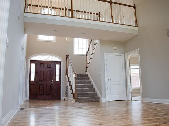 2nd image of 2815 Palisades Ct