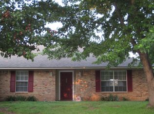 630 Rodeo Dr, Mount Vernon, TX 75457