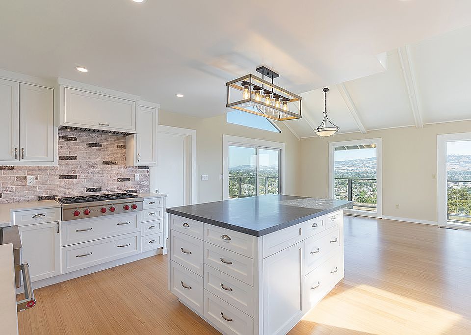 1st image of 53 La Cresta Dr