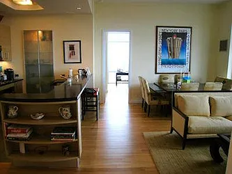 Rented by R New York