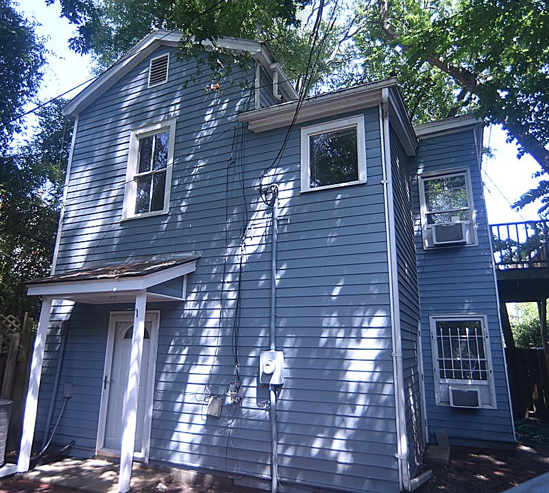 1st image of 114 1/2 E Bolton St