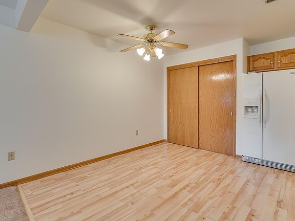 4th image of 1270 Village Centre Dr Unit 4