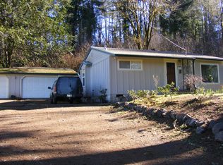 1070 NW Sunset Dr, Toledo, OR