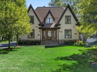 709 Glenshire Rd, Glenview, IL 60025