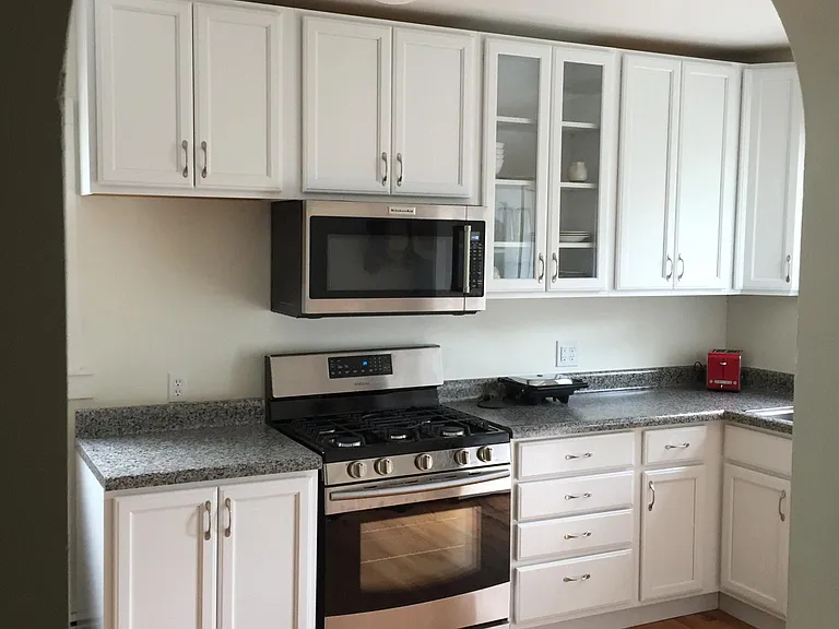 425 Garfield St — Photo 4