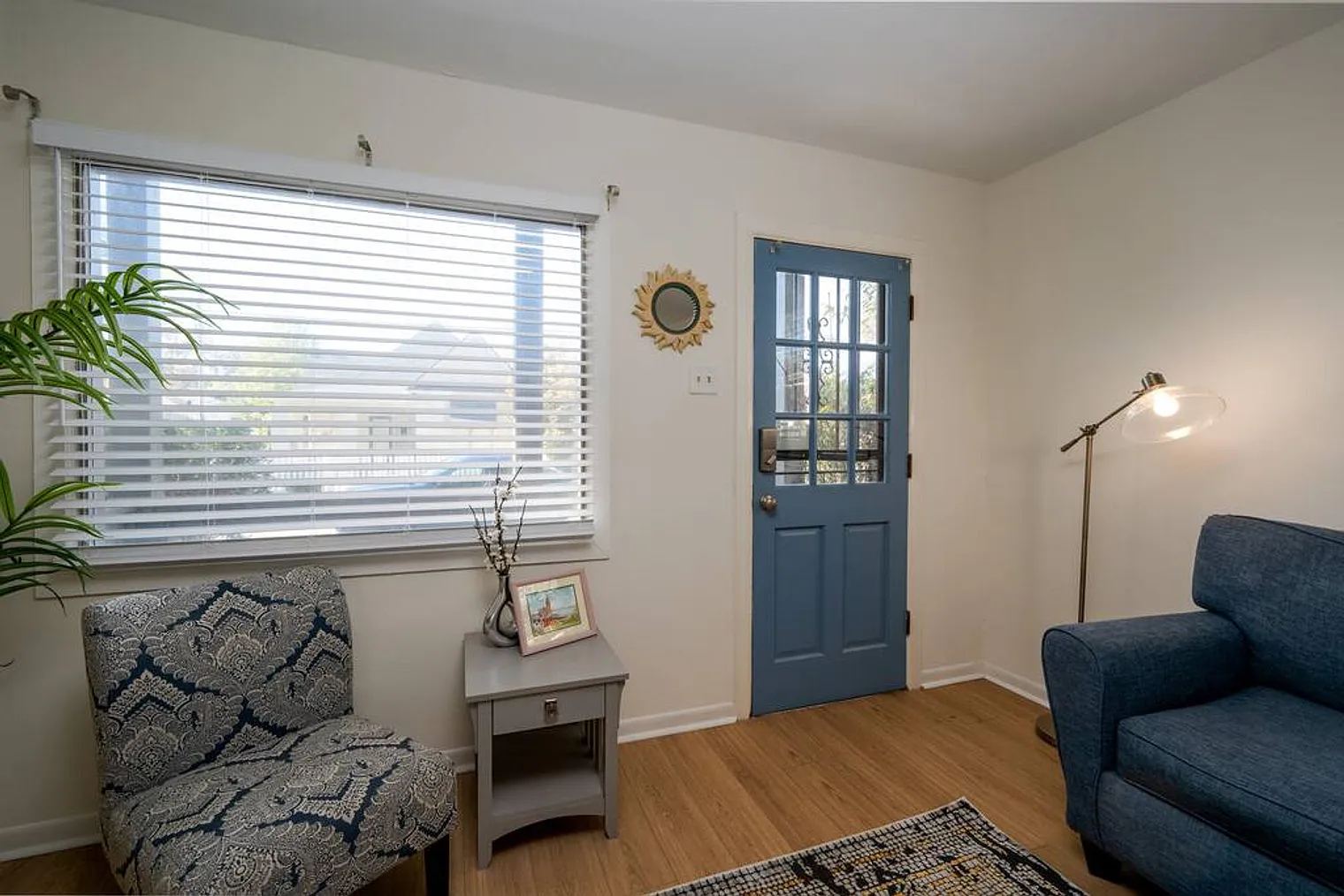 2 bed, 2.0 bath, $2,005 — Photo 2