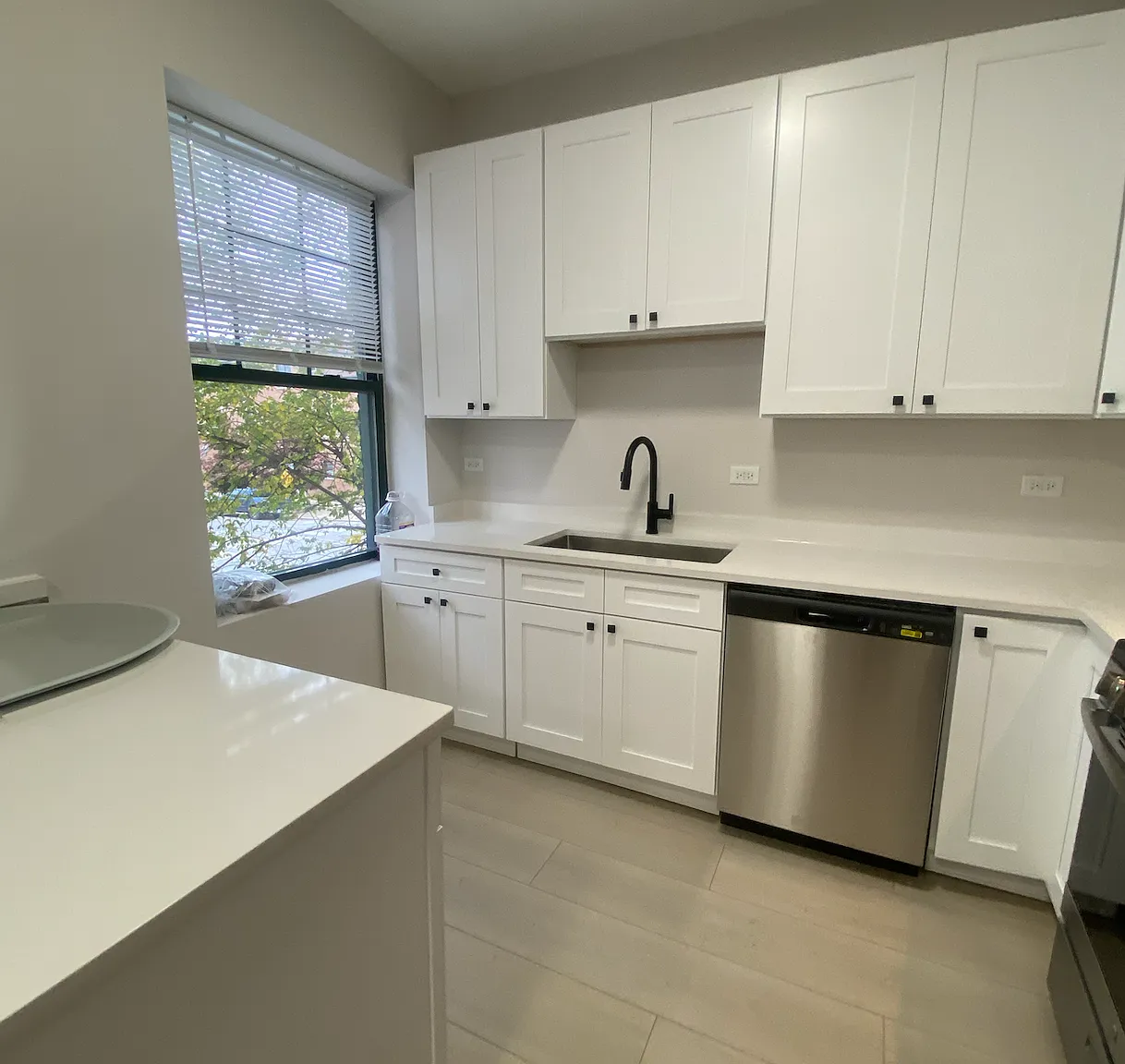 1 bed, 600 sqft, $1,400 — Photo 2