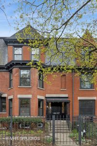 1837 W Eddy St, Chicago, IL, 60657