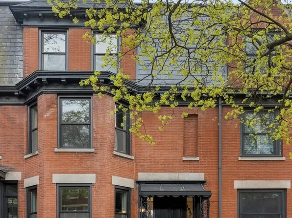 1837 W Eddy St, Chicago, IL 60657