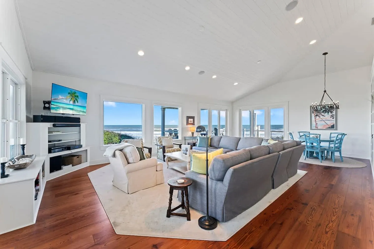4 bed, 4.0 bath, $21,634 — Photo 1