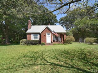 8723 Fairview Rd, Mint Hill, NC 28227
