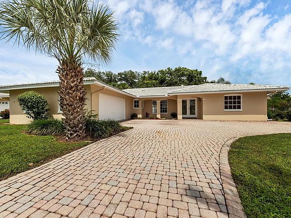 3rd image of 7211 Antigua Pl