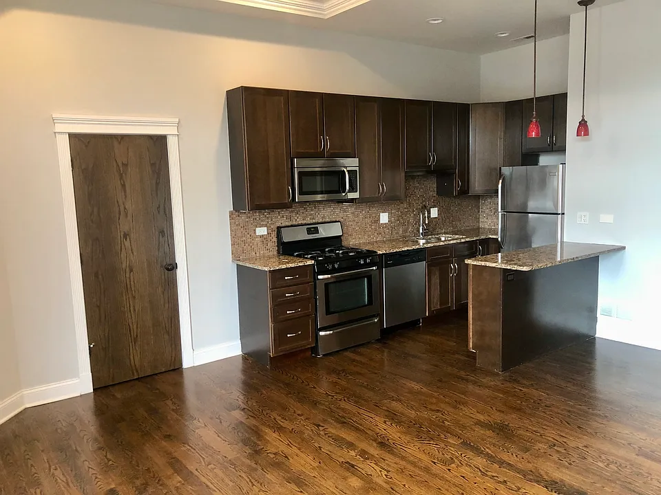 2333 W Armitage Ave #2
