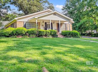 104 E Shore Dr, Brewton, AL 36426