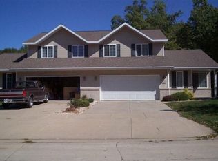 901 Divot Pl, Green Bay, WI 54313
