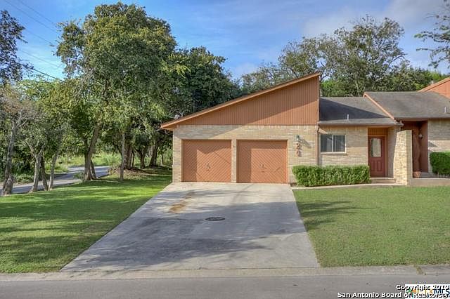 1st image of 24 Moss Rock Dr