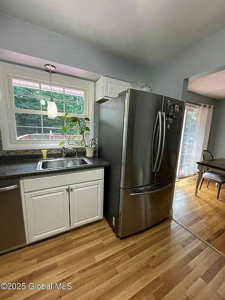 5th image of 14 Bayberry Drive