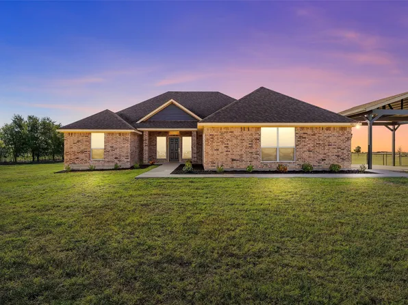 85 Grellhesl Rd, West, TX 76691