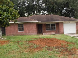 5606 Elmlawn Dr, Houston, TX 77033