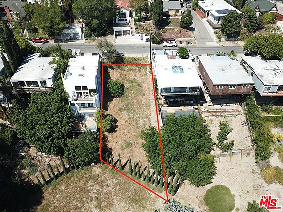4th image of 1198 Montecito Dr