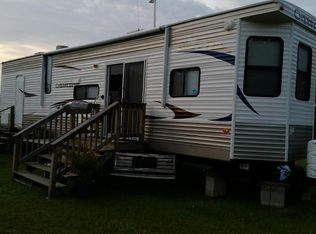 343 Pond Rd APT 3, Wanchese, NC 27981