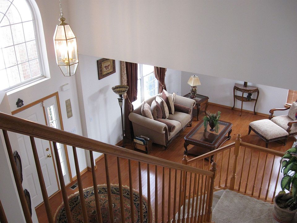 VIEW OF FOYER/L.R.