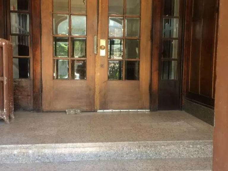 2526 N Maryland Ave #1 — Photo 8