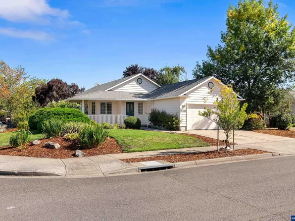 5365 Donohoe Ave, Eugene, OR 97402