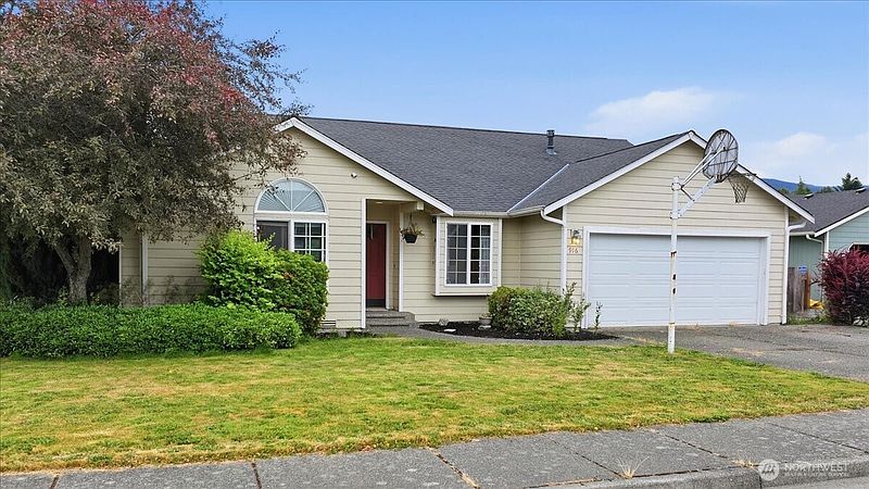 2nd image of 916 Summer Meadows Court