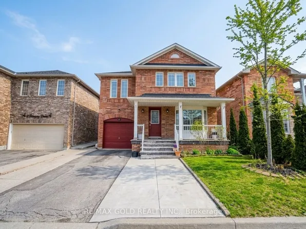 11 Schooner Dr, Brampton, ON L7A 2Y9