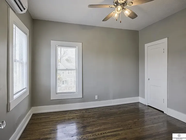 4915 Davenport St #6 — Photo 7
