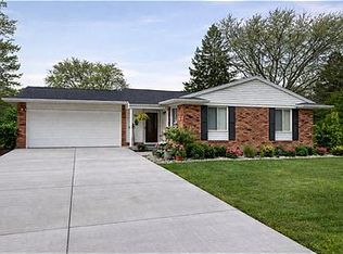 701 Adams Dr, Midland, MI