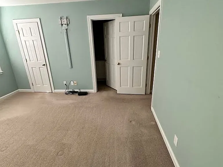 305 Hanover Arms Ct — Photo 7