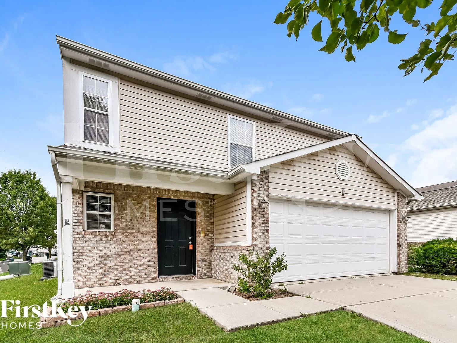 3 bed, 2.5 bath, 1894 sqft, $1,940 — Photo 2