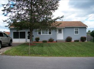 24 Wilbert Dr, North Syracuse, NY 13212