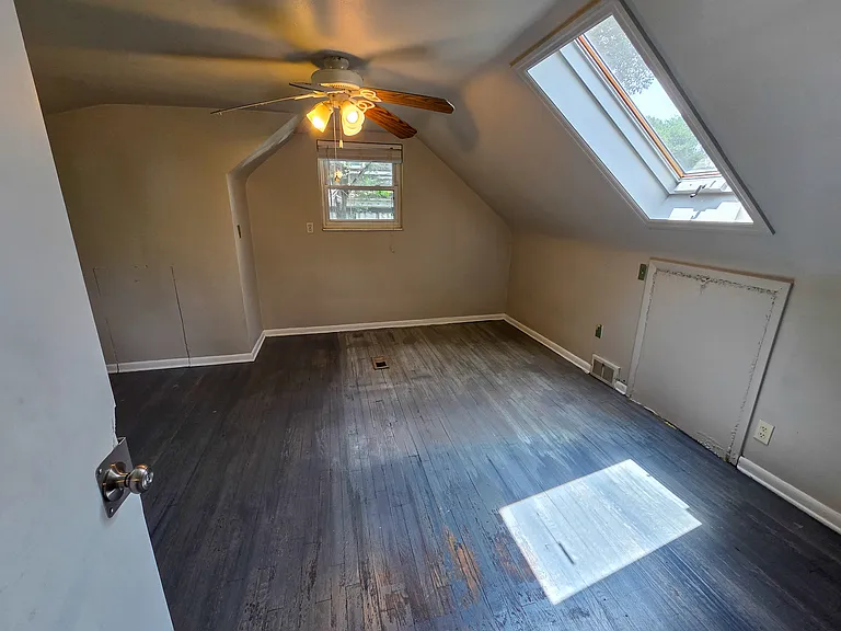 151 Mahoning Dr — Photo 27
