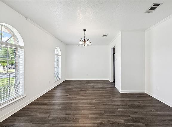 2nd image of 5109 Pike Dr