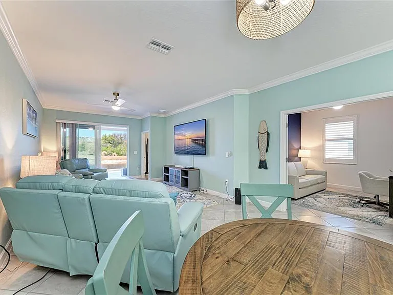 8613 Seasalt Loop — Photo 30