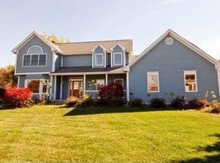 5N417 Sanctuary Ln, St Charles, IL 60175