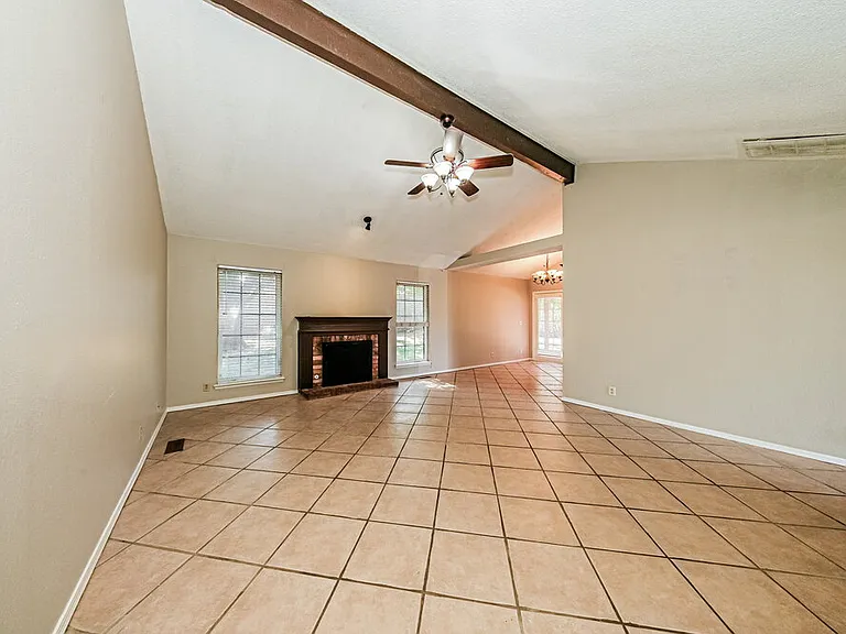 8117 Turtle Dove Dr — Photo 5