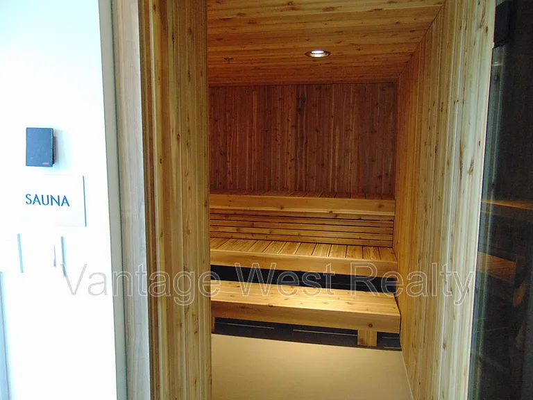 1626 Water St #1105 — Photo 31