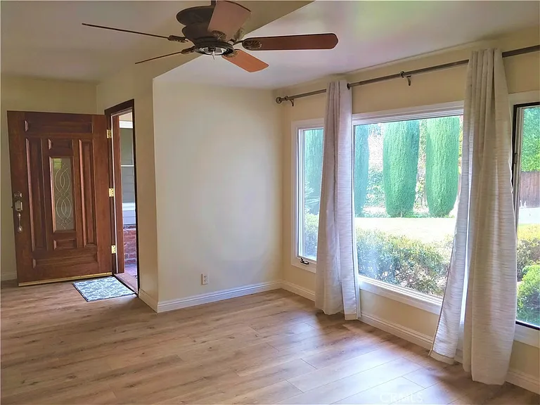 1205 Sierra Madre Blvd — Photo 2