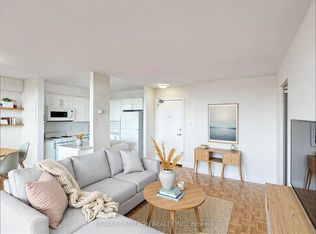 666 Spadina Ave #811, Toronto, ON M5S 2H8
