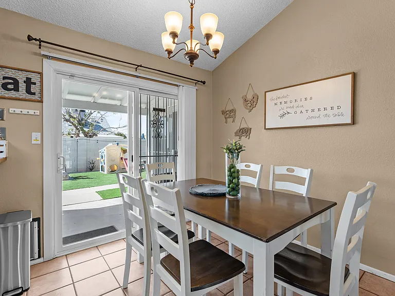 8742 W Meadowbrook Ave — Photo 21